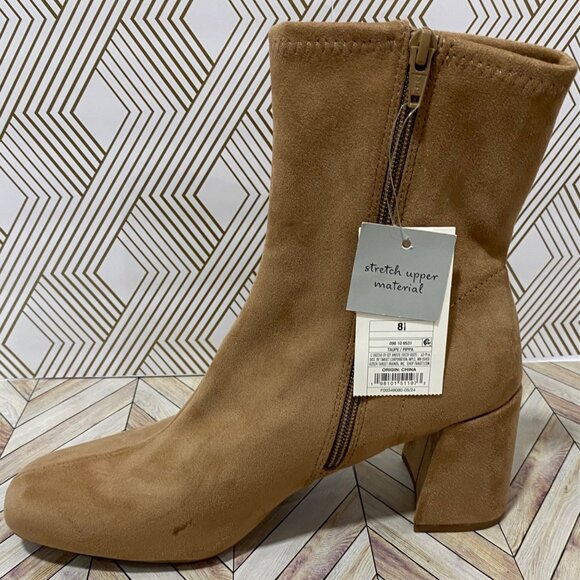 👢 💗  .a new day. Tan Suede Ankle Boots W/Block Heels & Side Zippers  Size 8.5 - Picture 3 of 6